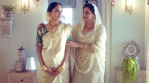 டனிஷ்க் விளம்பரப் பட சர்ச்சை: இணையத்தில் எழுந்த ஆதரவும், எதிர்ப்பும்