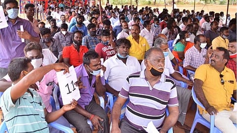 நெல்லை மாநகர காவல் நிலையங்களில் வழக்குகளில் சிக்கி பல ஆண்டுகள் ஆன இருச்சக்கர வாகனங்கள் ஏலம்