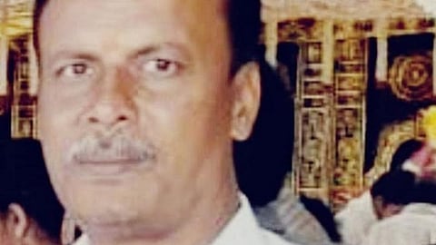 குன்னத்தூர் மலையில் மது அருந்தும் இளைஞர்களை சந்தேகிக்கும் போலீஸ்: ஊராட்சித் தலைவர் கொலையில் புதிய கோணத்தில் விசாரணை