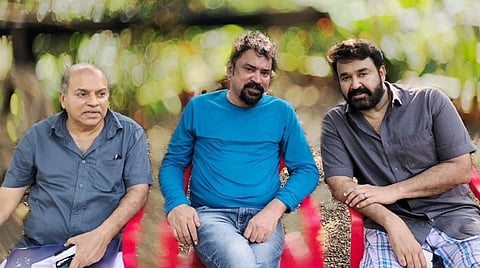 'பரோஸ்' அப்டேட்: ஒளிப்பதிவாளராக சந்தோஷ் சிவன் ஒப்பந்தம்
