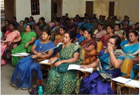 ஆசிரியர்களுக்கு எதிரான புதிய அரசாணைகளை ரத்து செய்க: அரசுக்குத் தொடக்கப்பள்ளி ஆசிரியர் மன்றம் வலியுறுத்தல்