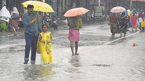 வங்கக் கடலில் காற்றழுத்த தாழ்வு பகுதி: வடமாவட்டங்களில் மழைக்கு வாய்ப்பு