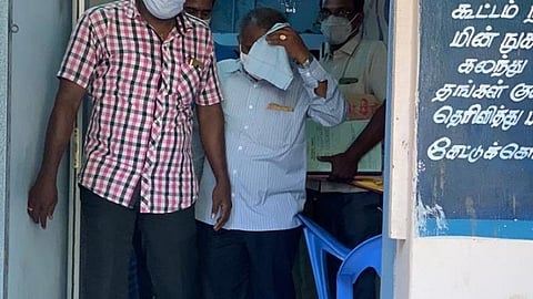 இலவச விவசாய மின் இணைப்பு கொடுக்க ரூ.10 ஆயிரம் லஞ்சம்: திருச்செந்தூர் மின்விநியோக செயற்பொறியாளர் கைது