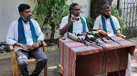 25 மாவட்டங்களில் குடிநீர் ஆதாரம் பறிபோகும் ‘மேட்டூர் அணை - சரபங்கா திட்டம்’; ஜெயலலிதா கைவிட்ட திட்டத்தை நிறைவேற்றும் தமிழக அரசு: பி.ஆர்.பாண்டியன் குற்றச்சாட்டு