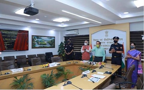 தமிழகத்தில் தற்காலிக கரோனா மருத்துவமனை: ஹர்ஷ் வர்த்தன் திறந்து வைத்தார்