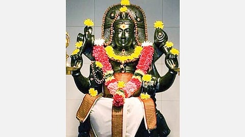 குருப்பெயர்ச்சி பொதுப்பலன்கள்: கடக ராசி வாசகர்களே (15.11.2020 முதல் 13.11.2021 வரை)
