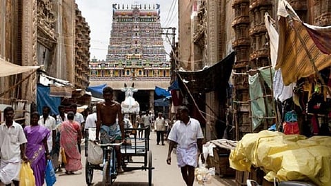 அரசியல்வாதிகள் ஆதரவில் விதிமுறை மீறல் கட்டிடங்கள்: மீனாட்சியம்மன் கோயில் பகுதி வணிக நிறுவனக் கட்டிடங்கள் ஆய்வு செய்யப்படுமா?