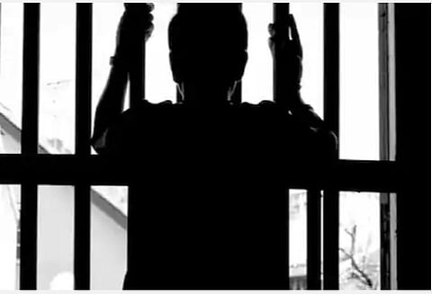 தொடர் கொலைகள், மிரட்டல்: புதுவை சிறையிலுள்ள 5 முக்கிய ரவுடிகளை வெளிமாநிலச் சிறைகளுக்கு மாற்றும் பணிகள் தீவிரம்
