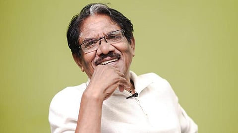 தயாரிப்பாளர் சங்கத் தேர்தலில் வெற்றி பெற்ற குழு பணியாற்றக் கூடாது; தீவிரச் செயலாற்ற வேண்டும்: பாரதிராஜா வாழ்த்து