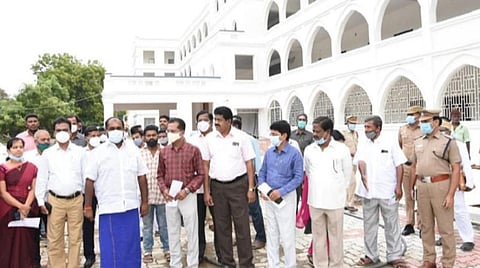 புரெவி புயல் நிமிடத்துக்கு நிமிடம் கண்காணிப்பு; தென் தமிழகத்தில் தயார் நிலையில் நிவாரண முகாம்கள்: அமைச்சர் ஆர்.பி.உதயகுமார்