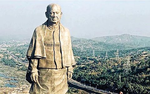 குஜராத்தில் படேல் சிலை பார்வையாளர் கட்டணத் தொகையில் ரூ.5 கோடி ஊழல்