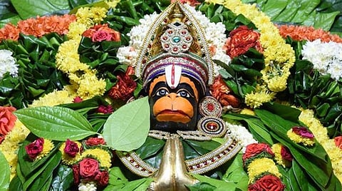 வெற்றியைத் தரும் வெற்றிலை மாலை!  ஜெயம் தருவார் ஜெய் அனுமன்! 