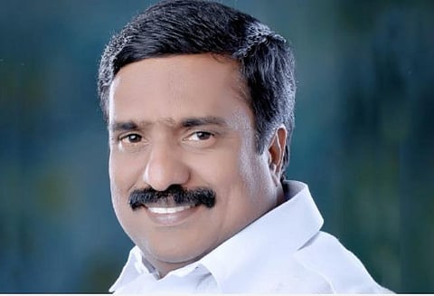 புதுச்சேரியில் மழையில் வெளியே வராத அமைச்சர்கள்: திமுக கடும் குற்றச்சாட்டு
