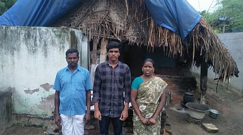 தமிழகம்-  புதுச்சேரி எல்லைப் பிரச்சினை: அரசுப் பள்ளியில் படித்து, நீட் தேர்வில் 500 மதிப்பெண்கள் எடுத்தும் மருத்துவ இடம் கிடைக்காத சோகம்