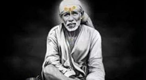 ’இருளில் இருந்துதான் ஒளி; துக்கத்தில் இருந்துதான் சந்தோஷம்; கலங்காதே!’ - பகவான் சாயிபாபா அருள்வாக்கு