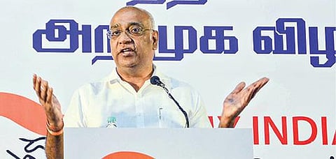 சென்னையில் நேற்று நடந்த ‘மை இந்தியா பார்ட்டி’ அறிமுக விழாவில் பேசும் கட்சித் தலைவர் அனில்குமார் ஓஜா.படம்: பு.க.பிரவீன்