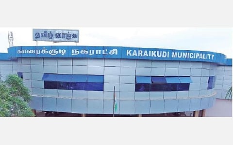 காரைக்குடி நகராட்சி அலுவலகம்.