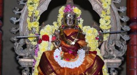 கார்த்திகை கடைசி நாள்... கடைசி செவ்வாய்; அம்பாளையும் குமரனையும் வணங்குவோம்! 