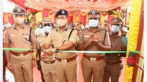 பெரும்பாக்கம் புதிய காவல் நிலையம்: சென்னை காவல் ஆணையர் திறந்து வைத்தார்.