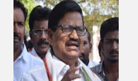 விவசாயச் சந்தைகளைக் கார்ப்பரேட்டுகளுக்குத் திறந்துவிட்டு விவசாயிகளின் நண்பன் என்று கூறுவதற்கு என்ன உரிமை உள்ளது?- கே.எஸ்.அழகிரி கேள்வி