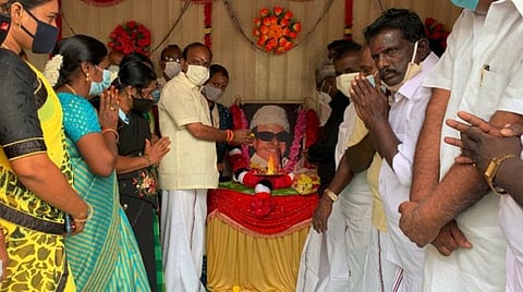 எம்ஜிஆரை பழித்துப் பேசியவரை தமிழக மக்கள் ஏற்கவே மாட்டார்கள்: சீமானுக்கு அமைச்சர் கடம்பூர் ராஜூ பதிலடி