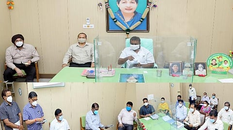 அமைச்சர் எஸ்.பி.வேலுமணி தலைமையில் நடைபெற்ற ஆய்வுக்கூட்டம்
