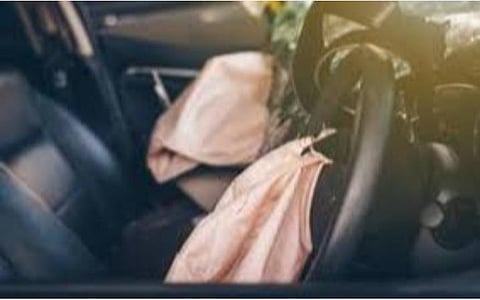 ஓட்டுநர் அருகில் அமரும் பயணி இருக்கைக்கும் காற்றுப்பை கட்டாயம்: கருத்துக்கேட்பு