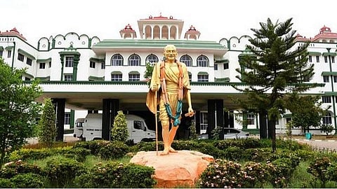 இரட்டைக் கொலையில் கைதான சாத்தான்குளம் காவலருக்கு 3 நாள் ஜாமீன்