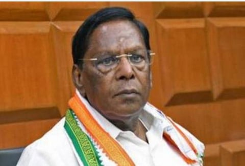 அரசியல் தலைவர்கள், அமைச்சர்களுக்கு கரோனா தடுப்பூசியில் முன்னுரிமை: புதுச்சேரி முதல்வர் நாராயணசாமி வலியுறுத்தல்