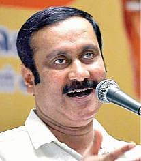 கரோனா பரவும் ஆபத்து இருப்பதால் பள்ளிகள் திறக்கும் முடிவை அரசு கைவிட வேண்டும்: அன்புமணி ராமதாஸ் வலியுறுத்தல்