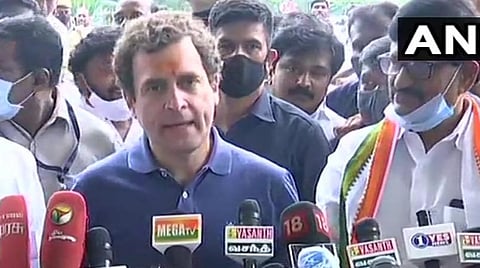மதுரையில் நிருபர்களுக்குப் பேட்டி அளித்த காங்கிரஸ் எம்.பி. ராகுல் காந்தி :  படம் ஏஎன்ஐ