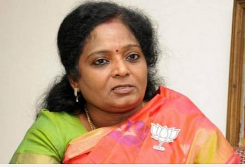 தடுப்பூசி விவகாரத்தில் அரசியல் வேண்டாம்: தமிழிசை சவுந்தரராஜன் வேண்டுகோள் 