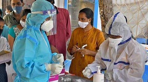 இந்தியாவில் புதிதாக கரோனா தொற்று: 10 ஆயிரமாக குறைந்தது