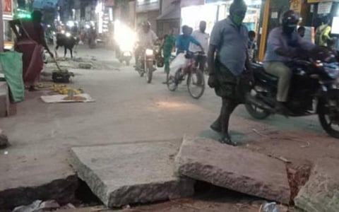 மதுரை மாசிவீதி, சித்திரை வீதிகளில் முடிந்தும், முடியாத நிலையில் ஸ்மார்ட் சிட்டி பணிகள்: சித்திரைத் திருவிழா வழக்கம்போல் நடத்துவதில் சிக்கல்