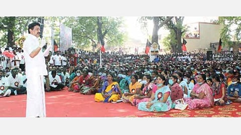 திமுக ஆட்சிக்கு வந்தவுடன் பெண்கள் பாதுகாப்புக்காக தனி நீதிமன்றம்: திருத்தணி தொகுதி மக்கள் கிராம சபைக் கூட்டத்தில் மு.க.ஸ்டாலின் அறிவிப்பு