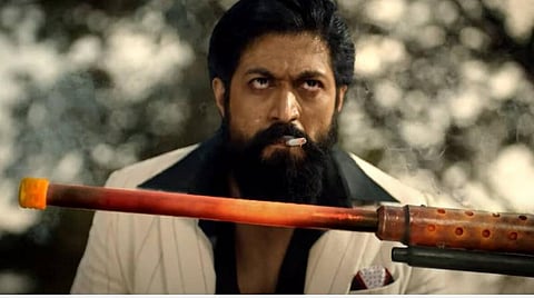'கே.ஜி.எஃப் 2' அப்டேட்: பெரும் விலைக்கு இந்தி உரிமை விற்பனை