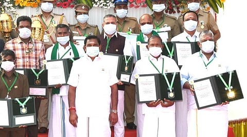 விவசாயத்தில் அதிக உற்பத்தி திறன்; நாராயணசாமி நாயுடு நெல் உற்பத்தி திறனுக்கான விருது: முதல்வர் பழனிசாமி வழங்கினார்