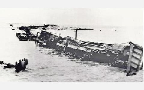 1964-ம் ஆண்டு வீசிய பலத்த புயலில் மிஞ்சிய போட் மெயில் ரயிலின் என்ஜின்