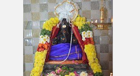 கவலைகளும் துக்கங்களும் தீர்க்கும் கணபதி; சங்கடஹர சதுர்த்தி நாளில் பிள்ளையாருக்கு அருகம்புல்! 