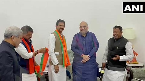 டெல்லியில் அமி்த ஷா முன்னிலையில் பாஜகவில் இணைந்த ராஜீவ் பானர்ஜி : படம்|ஏஎன்ஐ