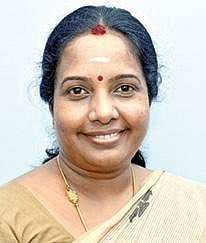 இளைஞர்களுக்கு வேலைவாய்ப்பு அளிக்கவே பொதுத் துறை நிறுவனப் பங்குகள் விற்பனை: பாஜக தேசிய மகளிரணி தலைவர் வானதி சீனிவாசன் தகவல்