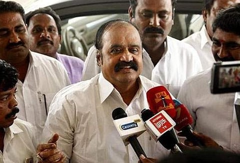 சொந்தத் தம்பிக்காகச் செலவு செய்யாத தினகரன் தொண்டர்களை எப்படிக் காப்பற்றுவார்?- புகழேந்தி கேள்வி