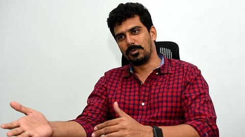 ஓடிடி Vs திரையரங்க உரிமையாளர்கள்: பட வெளியீட்டில் நிலவும் சிக்கல் - எஸ்.ஆர்.பிரபு காட்டம்