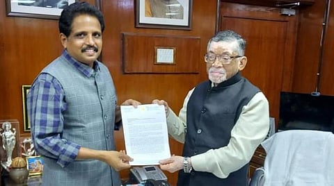 நேரில் மனு அளித்த சு.வெங்கடேசன்