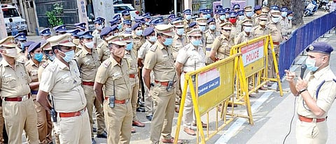 பிரம்மாண்ட வரவேற்பு அளிக்க ஏற்பாடு; பிரதமர் நரேந்திர மோடி இன்று சென்னை வருகை: மெட்ரோ ரயில் சேவை உள்ளிட்ட திட்டங்களை தொடங்கி வைக்கிறார்
