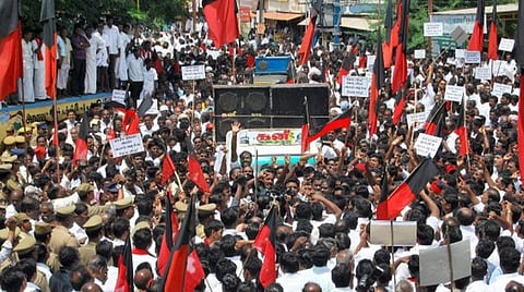 ஹாட் லீக்ஸ்: இதற்கும் ஆசைப்படும் இலக்குவன்!