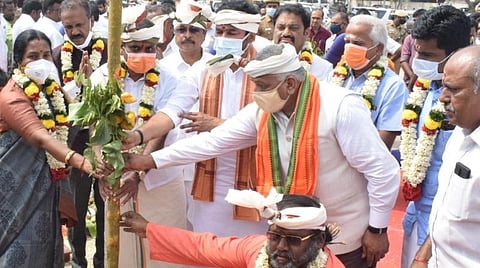 மத்திய இணை அமைச்சர்கள் கிஷன் ரெட்டி, வி.கே.சிங், பாஜக தேசிய மகளிர் அணித் தலைவர் வானதி சீனிவாசன், மாநிலத் தலைவர் எல்.முருகன் உள்ளிட்டோர்.