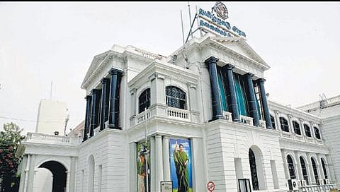 புதிய அறிவிப்புகள் வெளியாக வாய்ப்பு சட்டப்பேரவையில் நாளை இடைக்கால பட்ஜெட்: துணை முதல்வர் ஓ.பன்னீர்செல்வம் தாக்கல் செய்கிறார்