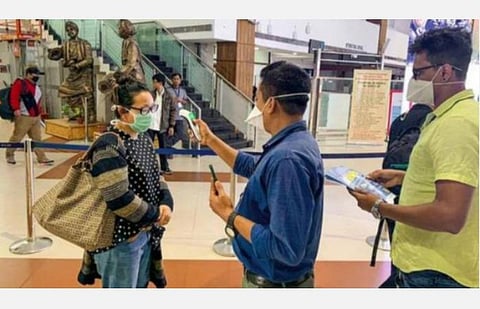 உருமாற்ற கரோனா பாதிப்பு அதிகரிப்பு: உரிய நடவடிக்கை எடுக்க உயர் நீதிமன்றம் உத்தரவு