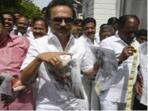 உரிமைக் குழு நோட்டீஸை ரத்து செய்த தனி நீதிபதி தீர்ப்பு: மேல்முறையீடு செய்ய பேரவைச் செயலருக்கு உயர் நீதிமன்றம் அனுமதி